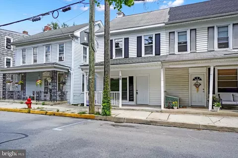 Exterior - 20 E Main St, Windsor, PA 17366 photo 3 of 3