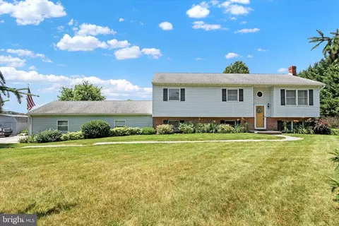 6189 Manheim, Glenville, PA 17329