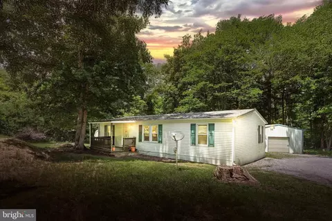8145 Bull Rd, Lewisberry, PA 17339