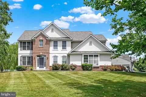 1099 Dandelion Dr, York, PA 17404