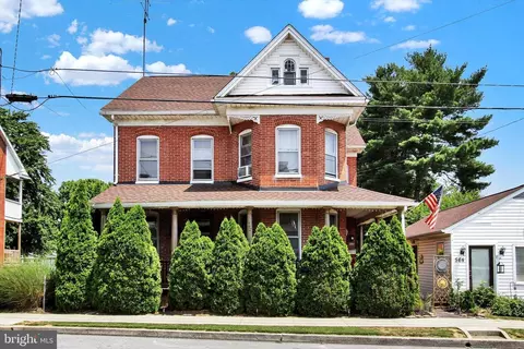 562 Baer Ave, Hanover, PA 17331