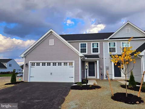 7458 Saint Patrick Ct, Abbottstown, PA 17301
