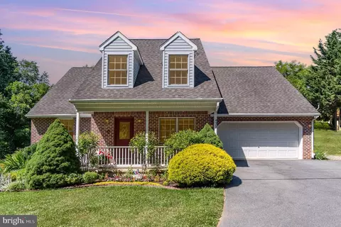 435 Garvine Mill Rd, Fawn Grove, PA 17321