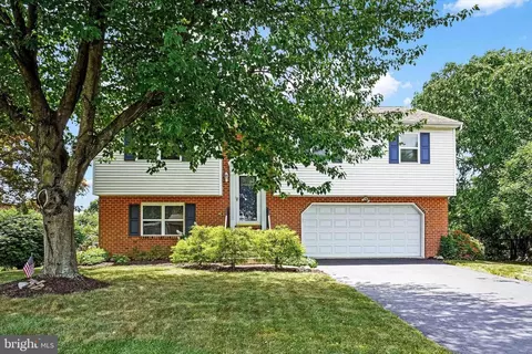 210 Kendale Rd, Red Lion, PA 17356