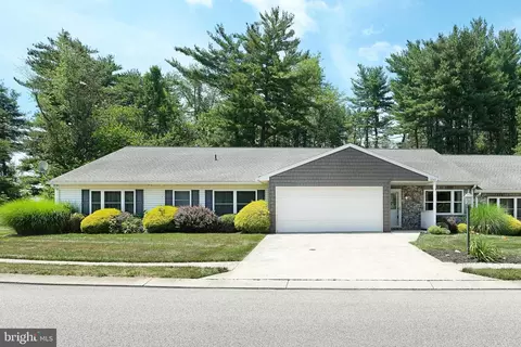 4045 Clair Mar Dr #12, Dover, PA 17315