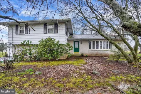 5450 Pinchtown Rd, Dover, PA 17315