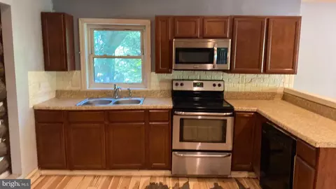 7083 Woodbine Rd, Airville, PA 17302