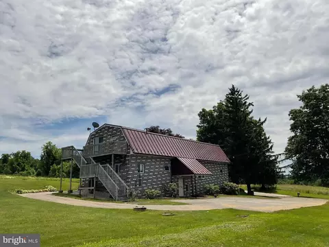 6711 Bluebird Ln, Dover, PA 17315