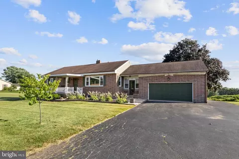 30 Carlisle Rd, Dillsburg, PA 17019