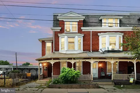 1299 W King St, York, PA 17404