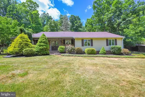 2621 Blackberry Rd, Dover, PA 17315