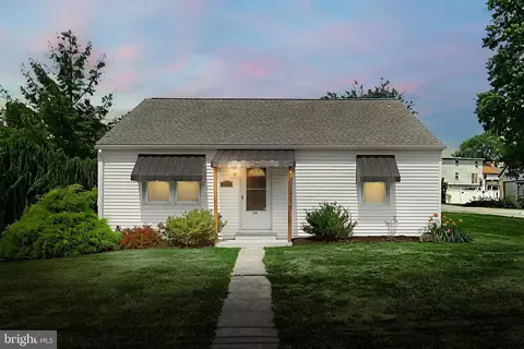 115 E High St, New Freedom, PA 17349