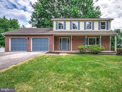 163 Windsor Ct, Hanover, PA 17331