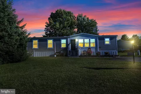 7380 Amy Ave, Dover, PA 17315
