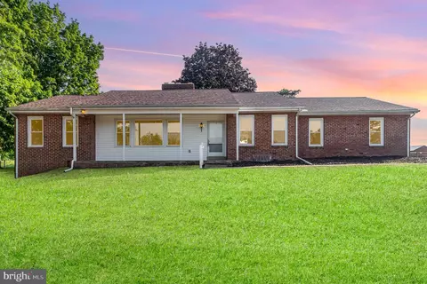 131 Twin Hills Rd, Dillsburg, PA 17019