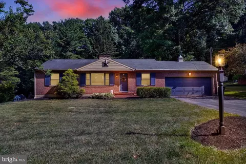 4125 Wilshire Dr, York, PA 17402