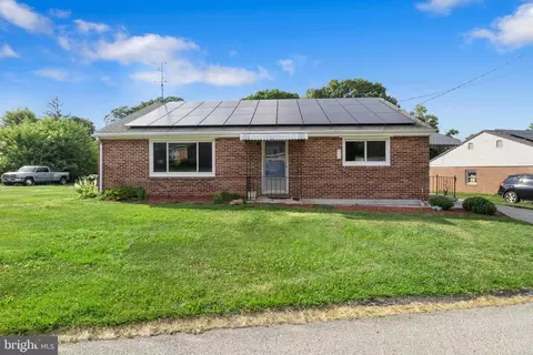 85 W George St, York New Salem, PA 17371