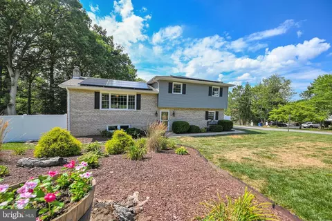 300 Blue Ridge Dr, York, PA 17402