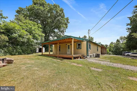 6560 Harmony Grove Rd, Dover, PA 17315
