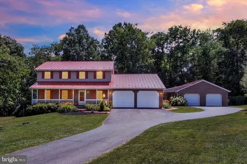 824 Rocky Rd, Red Lion, PA 17356