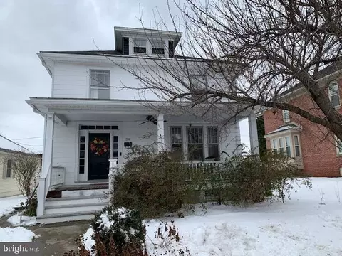 34 Sprenkle Ave, Hanover, PA 17331