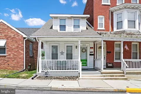 1303 W Poplar St, York, PA 17404