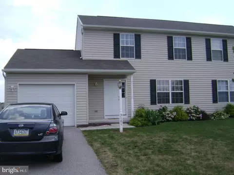 3161 Jayne Ln, Dover, PA 17315