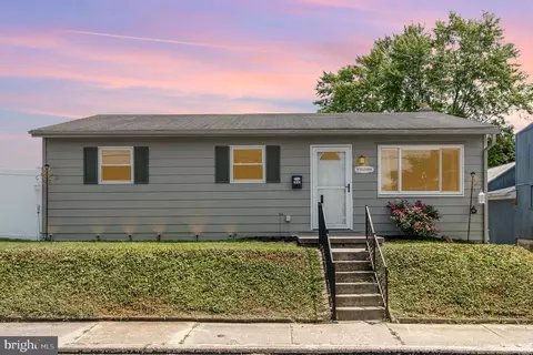 114 John St, Hanover, PA 17331