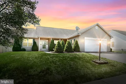 1240 Saddleback Rd, York, PA 17408
