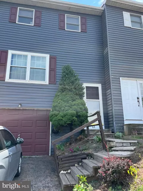 65 N Conley Ln, Etters, PA 17319