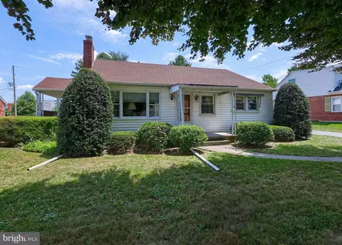 2187 S Queen St, York, PA 17402
