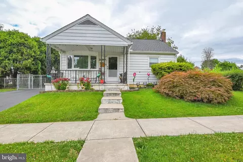 209 Pinehurst Rd, York, PA 17402