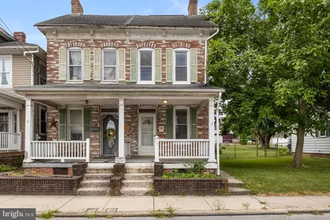 717 York St, Hanover, PA 17331
