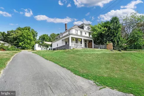 49 W Maple St, Wrightsville, PA 17368