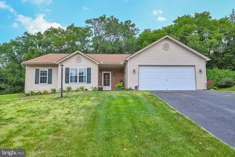 1891 Brandywine Ln, York, PA 17404