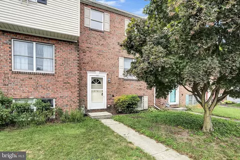 612 Eichelberger St, Hanover, PA 17331
