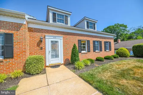 1676 Wyntre Brooke Dr #5I, York, PA 17403