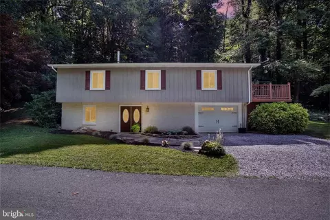 840 Hollow Rd, Delta, PA 17314