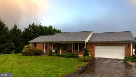5008 Zeiglers Church Rd, Spring Grove, PA 17362