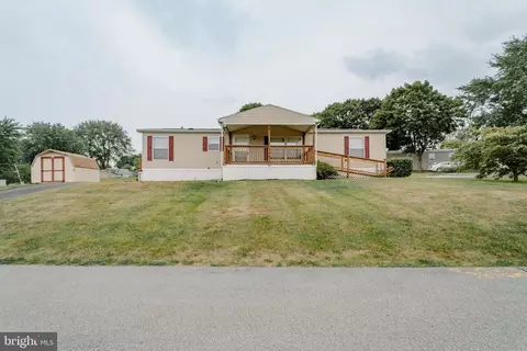 130 Rain Dove Dr, Red Lion, PA 17356
