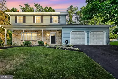 50 Palmer Dr, Etters, PA 17319