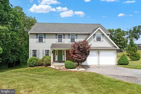 1210 S Pleasant Ave, Dallastown, PA 17313