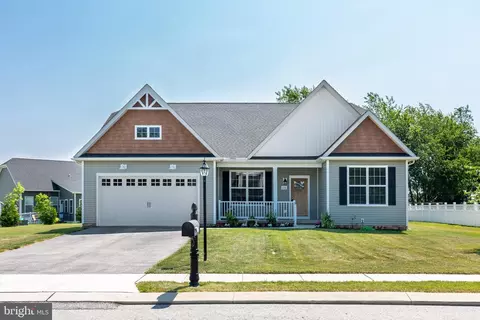 110 Winona Dr, Hanover, PA 17331