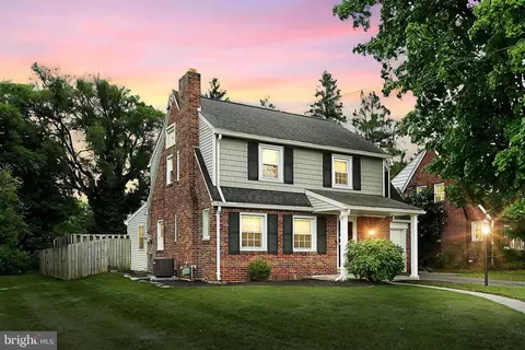 488 Hillcrest Rd, York, PA 17403
