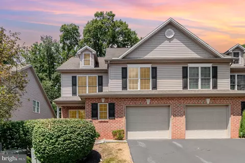 222 Loring Ct, New Cumberland, PA 17070
