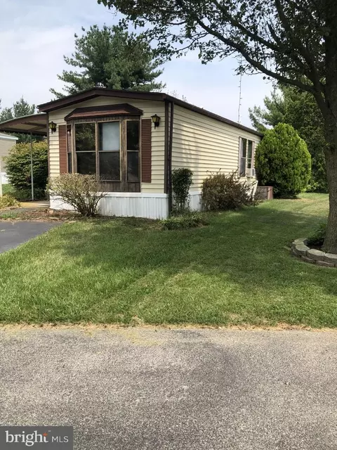 22 Willow Tree Ln, Dover, PA 17315