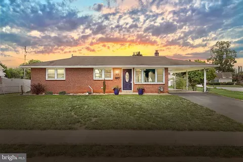736 Gunnison Rd, York, PA 17404