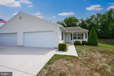 1299 Village Dr #45, Spring Grove, PA 17362