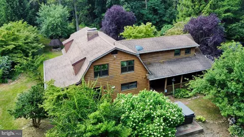 200 Glen Rock Rd, Glen Rock, PA 17327