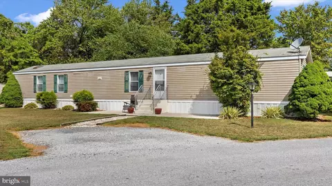 800 York Rd #11, Dover, PA 17315